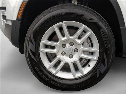 Certified 2025 Land Rover Defender 110 S image 25