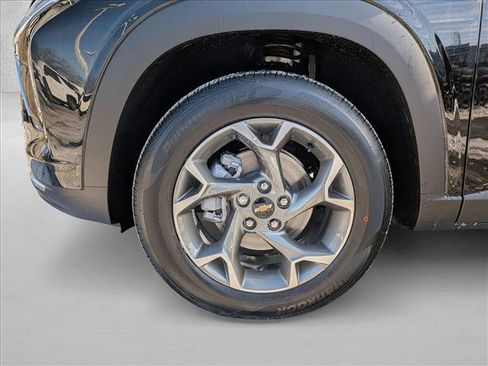 New 2026 Chevrolet Trax LT w/ Driver Confidence Package image 9