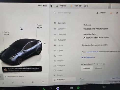 Used 2025 Tesla Model Y Long Range AWD/4WD image 16
