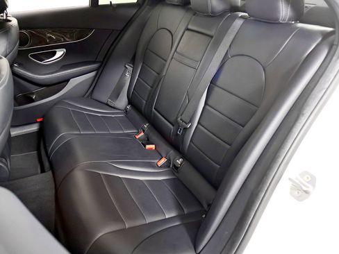 Used 2018 Mercedes-Benz C 300 Sedan w/ Premium Package image 38