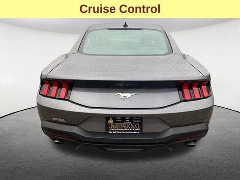 Used 2025 Ford Mustang Coupe RWD image 11