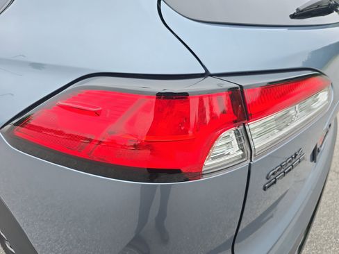 Used 2025 Toyota Corolla Cross AWD Hybrid image 31