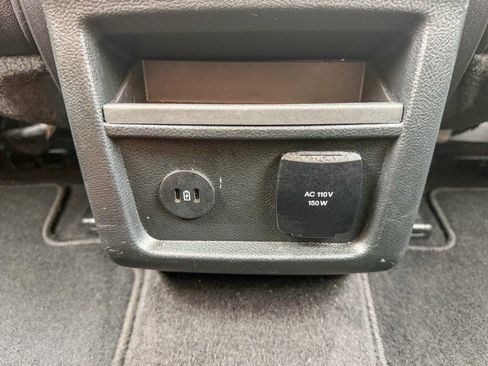 Used 2024 Ford Edge Titanium AWD/4WD image 13