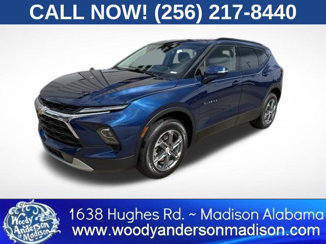 Used 2023 Chevrolet Blazer LT FWD image 1