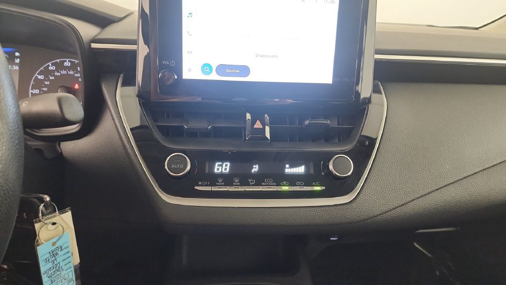 Used 2024 Toyota Corolla LE FWD image 15