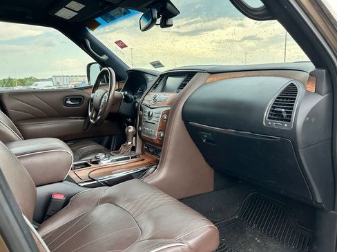 Used 2017 INFINITI QX80 Limited w/ All Season Package AWD/4WD image 11