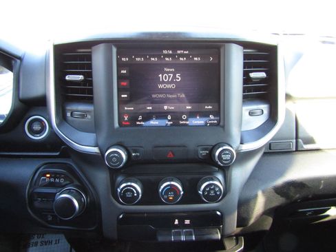 Used 2019 RAM 1500 Big Horn image 13