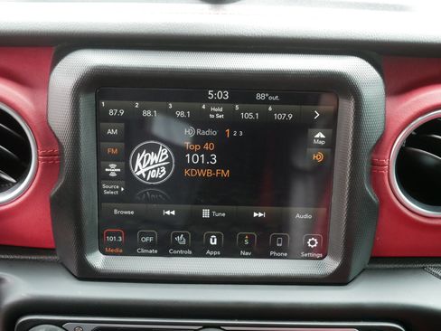 Used 2023 Jeep Wrangler Unlimited Rubicon 4xe AWD/4WD image 22