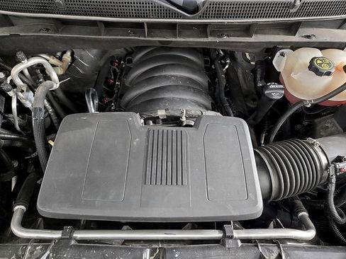 Used 2023 GMC Yukon XL Denali w/ Advanced Technology Package AWD/4WD image 29