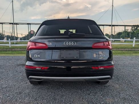 Used 2018 Audi Q5 2.0T Premium Plus w/ Premium Plus Package AWD/4WD image 6