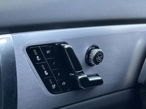 New 2026 Cadillac Vistiq Luxury image 23