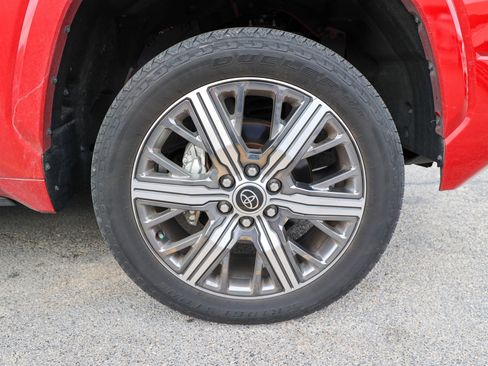 Used 2023 Toyota Tundra Capstone AWD/4WD image 15