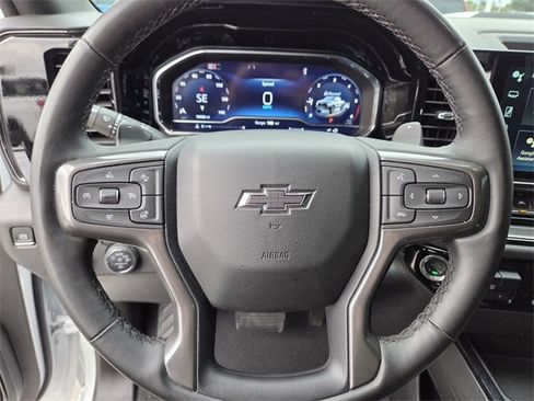 Used 2025 Chevrolet Silverado 1500 ZR2 w/ Technology Package image 18