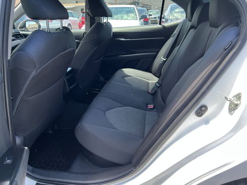 Used 2019 Toyota Camry LE w/ Fleet Convenience Package FWD image 12