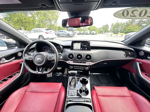 Used 2020 Kia Stinger GT-Line w/ Sun & Sound Package AWD/4WD image 10