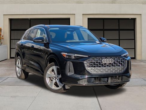 New 2025 Audi Q5 Prestige image 19