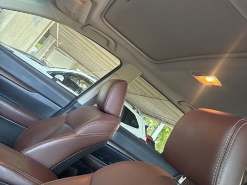 Used 2013 Subaru Outback 3.6R Limited w/ Special Appearance Pkg image 8