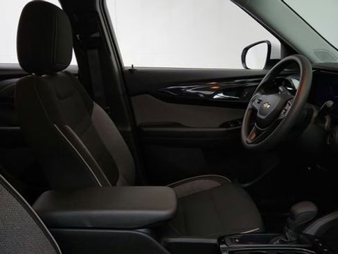 Certified 2024 Chevrolet TrailBlazer LT image 24