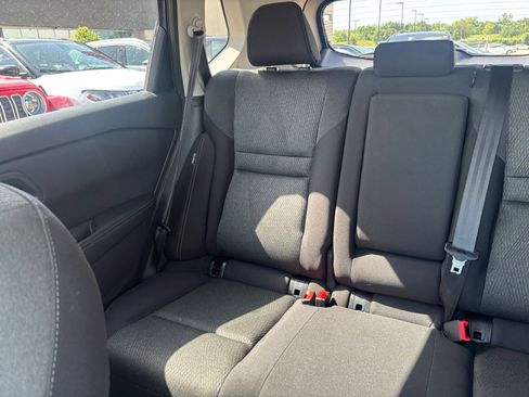 Used 2025 Nissan Rogue SV FWD image 41