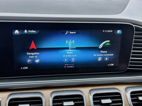 Used 2020 Mercedes-Benz GLE 350 w/ Premium Package image 11