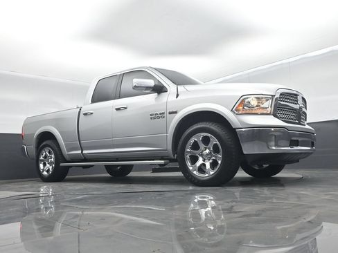 Used 2018 RAM 1500 Laramie RWD image 44