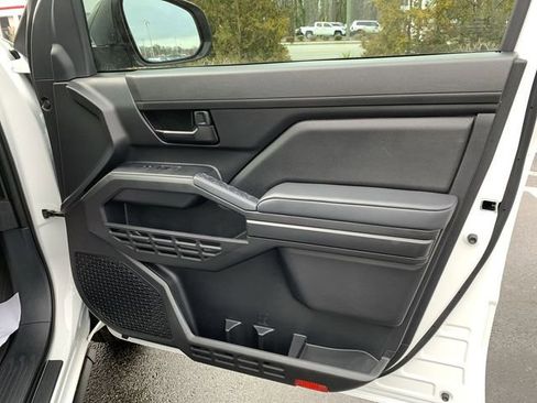 Used 2024 Toyota Tacoma SR image 13