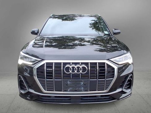 Used 2023 Audi Q3 2.0T Premium Plus w/ Premium Plus Package AWD/4WD image 3
