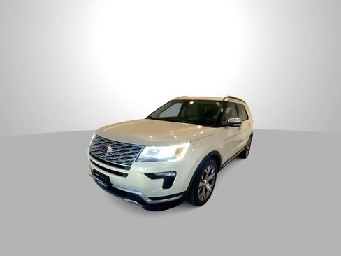 Used 2018 Ford Explorer Platinum image 4