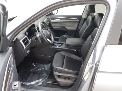 Used 2022 Volkswagen Atlas SE AWD/4WD image 6