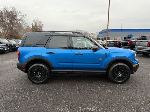 Used 2025 Ford Bronco Sport Badlands image 5