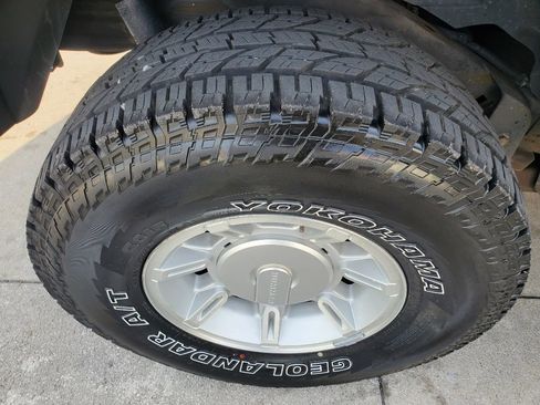 Used 2004 HUMMER H2 image 17