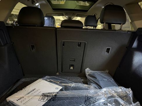 New 2026 Volkswagen Taos SE AWD/4WD image 27