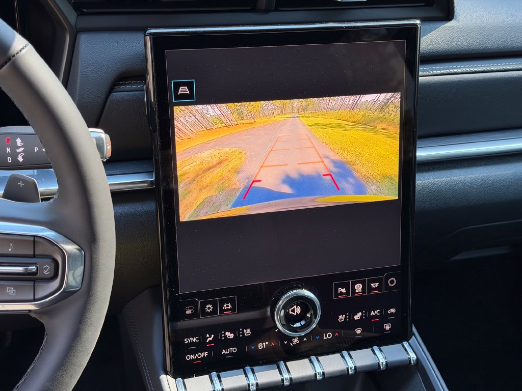 New 2027 GMC Terrain Elevation w/ Elevation Premium Package FWD image 18