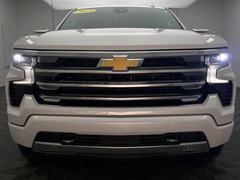 Used 2023 Chevrolet Silverado 1500 High Country AWD/4WD image 15