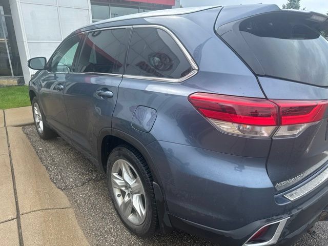 Used 2018 Toyota Highlander Limited AWD/4WD image 6