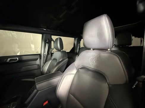 Used 2025 Ford Bronco Outer Banks AWD/4WD image 17