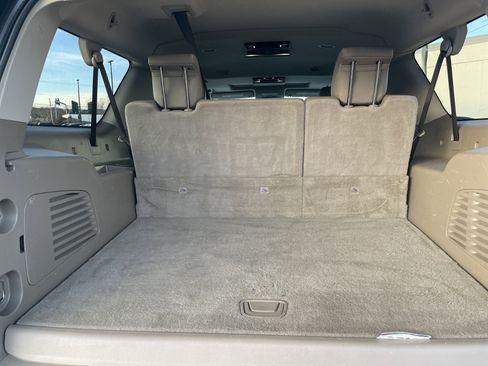 Used 2020 Chevrolet Suburban LT image 29