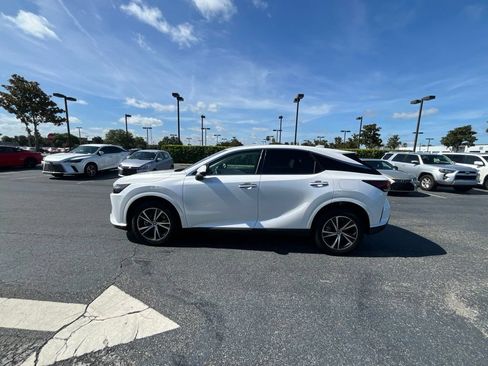 Used 2023 Lexus RX 350 FWD image 2