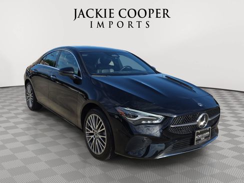 Used 2025 Mercedes-Benz CLA 250 image 3