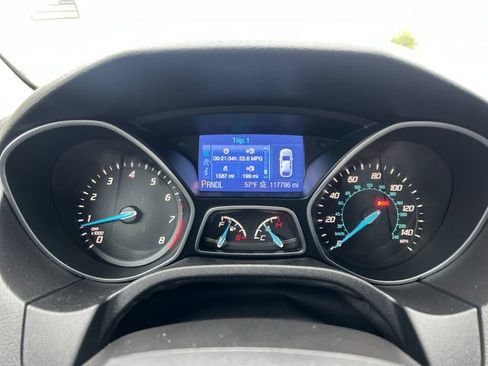 Used 2014 Ford Focus SE FWD image 20