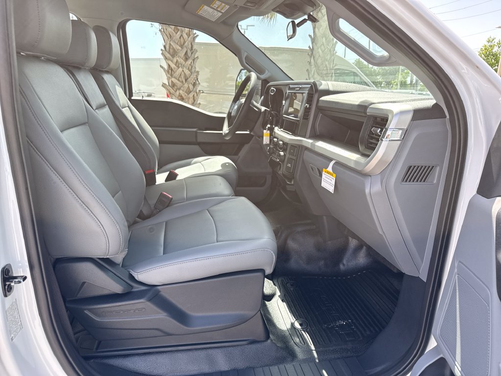 New 2026 Ford F350 XL w/ XL Chrome Package AWD/4WD image 22