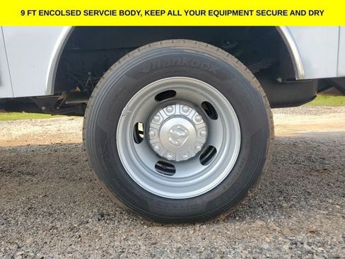New 2026 RAM 5500 Tradesman AWD/4WD image 15