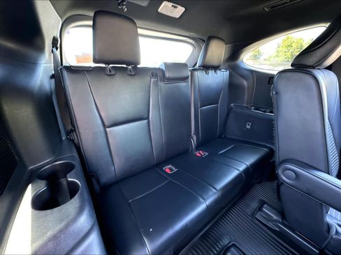 Used 2021 Toyota Highlander XSE AWD/4WD image 31