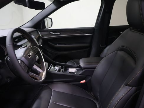 New 2026 Jeep Grand Cherokee L Limited AWD/4WD image 9