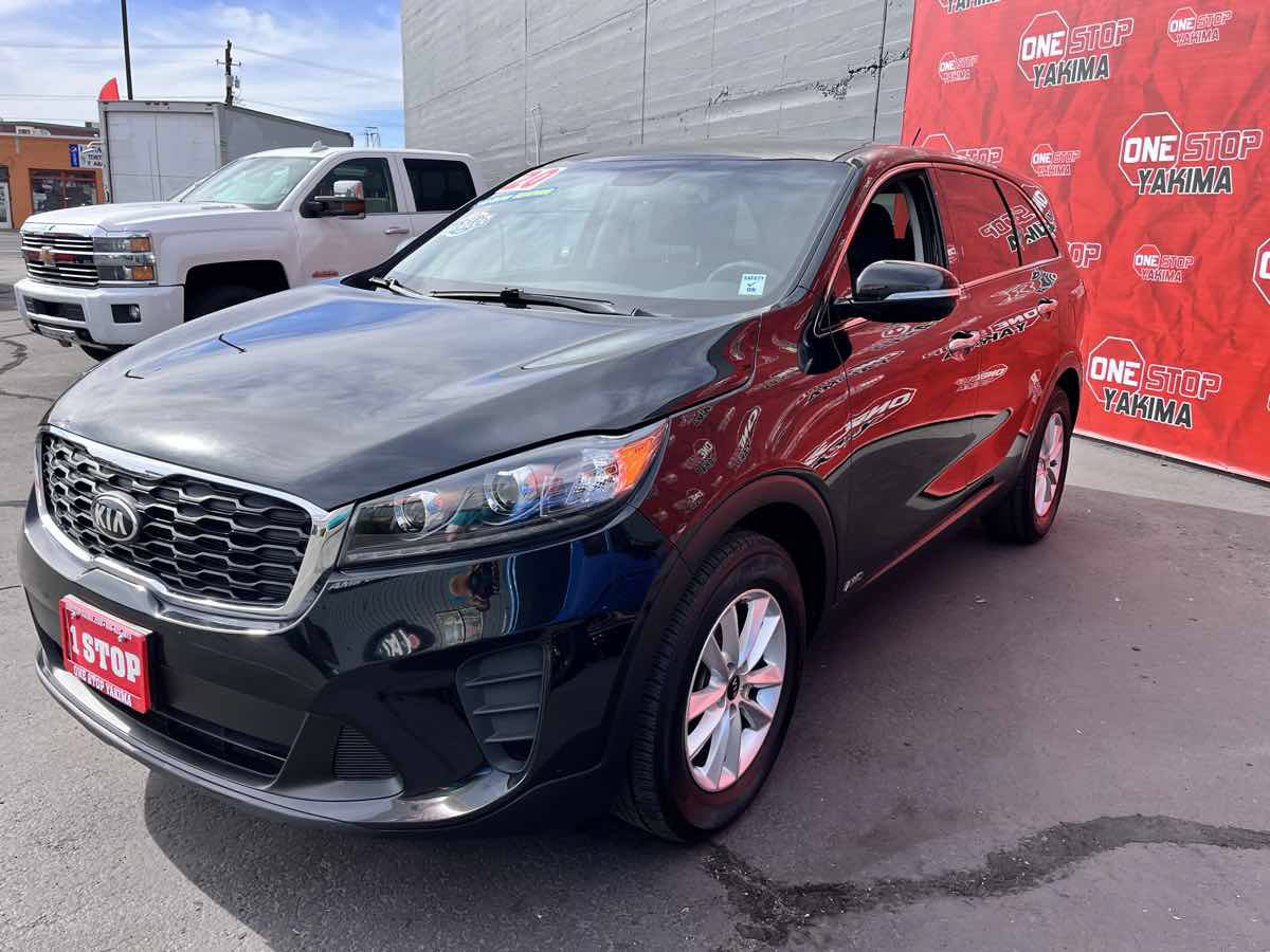 Used 2020 Kia Sorento LX AWD/4WD image 3