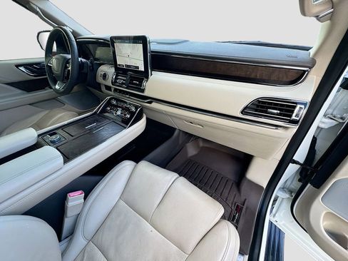Used 2020 Lincoln Navigator L Reserve w/ Luxury Package image 31