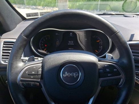 Used 2017 Jeep Grand Cherokee Altitude AWD/4WD image 19