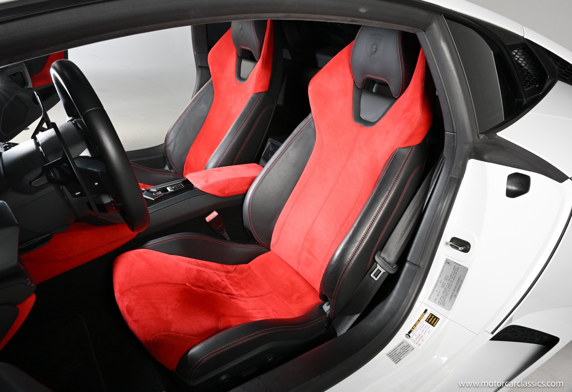 Used 2015 Lamborghini Huracan LP 610-4 AWD/4WD image 37