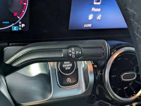 Used 2026 Mercedes-Benz GLB 250 image 15