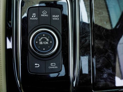 Certified 2024 INFINITI QX80 Sensory AWD/4WD image 21